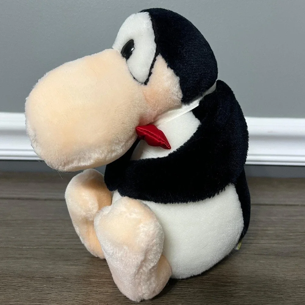 Vintage 1985 Dakin Opus Plush Bloom County Penguin Stuffed Animal Toy Comic 8